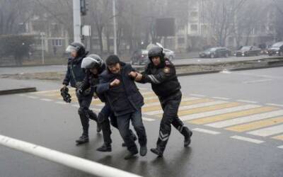 В Алма-Ате силовики начали зачистку улиц, задержаны несколько тысяч человек