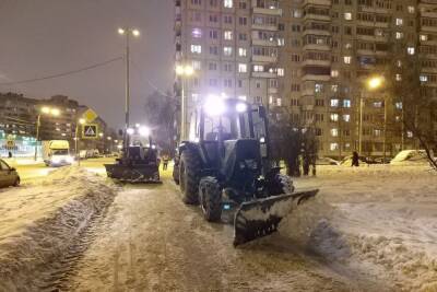 В Центральном районе Петербурга за ночь вывезли более 3 тысяч кубометров снега