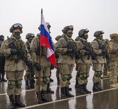 Первые российские десантники из состава миротворческих сил ОДКБ прилетели в Казахстан
