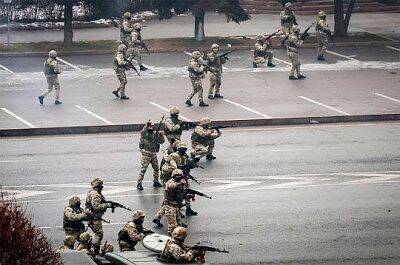 Военные зачистили площадь Республики в Алма-Ате. Есть убитые (ВИДЕО жесткого разгона)