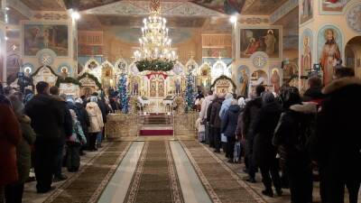 В Новосибирске православные верующие отмечают Рождество Христово 2022