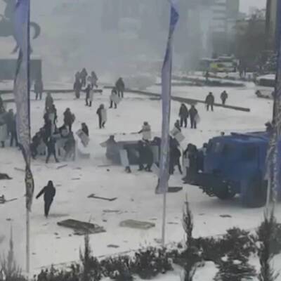 Военные полностью зачистили площадь Республики в Алма-Ате