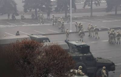 В Алматы силовики освободили центральную площадь и резиденцию президента
