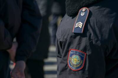Офицер полиции обезглавлен в Казахстане во время протестных беспорядков и мира