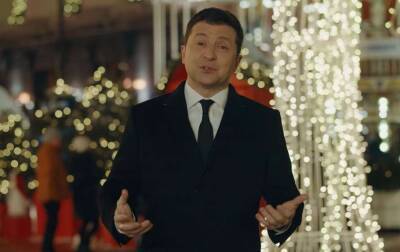 Зеленский поздравил украинцев с Рождеством Христовым (Видео)