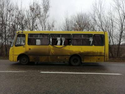 На Киевщине маршрутка с пассажирами врезалась в грузовик