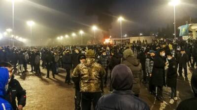 Косачев о протестах в Казахстане: «Террористы пытаются захватить власть»