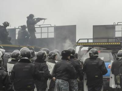 В Алматы по людям, стоявшим на площади, открыли огонь из автоматов. Есть убитые и раненые – СМИ