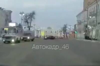 Курская полиция проверит действия лихача, устроившего опасный дрифт на улице Ленина