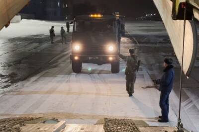 Военно-транспортная авиация продолжает переброску миротворцев в Казахстан