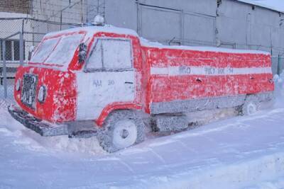 Пирамиду и пожарную машину из снега сделали осужденные в Хабаровском крае