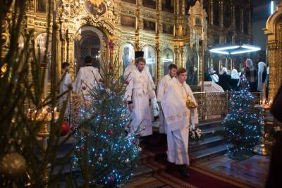 Астраханцы отмечают Рождество Христово