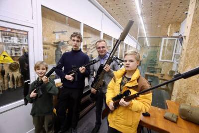 Мэр Львова решил научить детей воевать с Россией