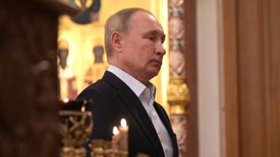 Путин обратился к россиянам с рождественским поздравлением