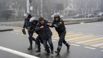 В Казахстане число задержанных превысило 3700 человек