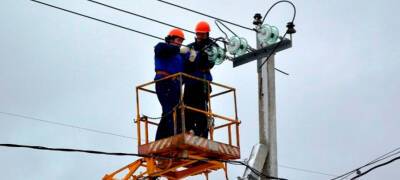 Энергетики вернули электричество в оставшиеся без света поселки Карелии