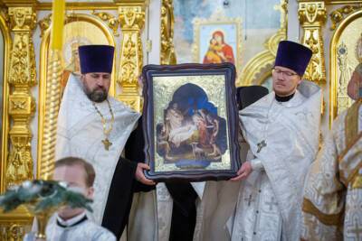 В Ижевске 6 января Рождественскую службу провел митрополит Викторин