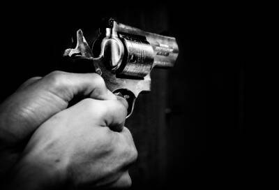 Ленинградца задержали за незаконное хранение пистолета