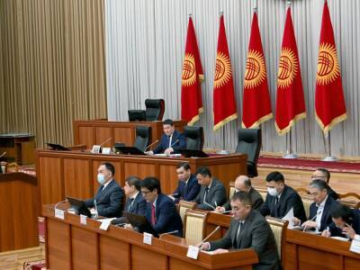 Парламент Кыргызстана решил отправить миротворцев в Казахстан