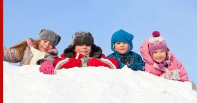 Зимние забавы: в какие игры поиграть на улице с детьми и друзьями
