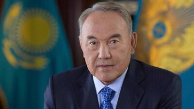 Лукашенко созвонился с Назарбаевым