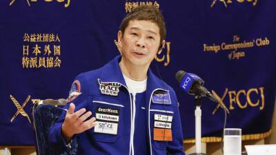 Побывавший на МКС Маэдзава завершает отбор команды для полета к Луне
