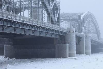 Петербург в субботу ждут туман и мороз до минус 16 градусов