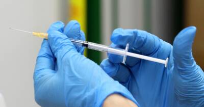 Власти Германии выступили за введение обязательной вакцинации от COVID