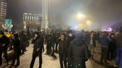 Казахи начали ощущать последствия беспорядков в своей стране