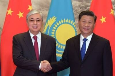 Китай предложил ввести свои войска в Казахстан