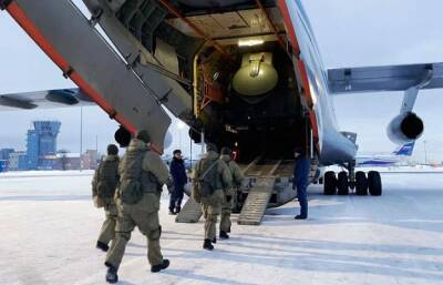 На переброске российских миротворцев в Казахстан задействовано более 70 самолетов