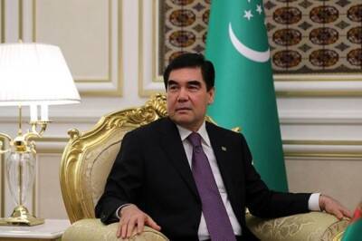 Глава Туркмении поручил потушить газовый кратер «Врата ада»