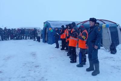 Тульские спасатели на льду обеспечили безопасность соревнований по рыбной ловле
