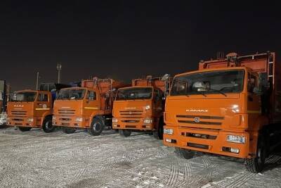 4 новых экологичных мусоровоза будут работать на левобережье Красноярска