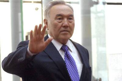 Бывший советник Назарбаева назвал возможную причину его отсутствия на публике