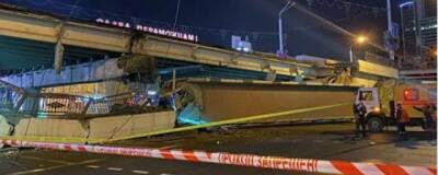 В центре Минска 8 января обрушилась пешеходная часть моста, пострадавших нет