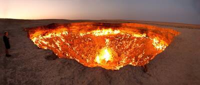 В Туркменистане решили потушить газовый кратер «Врата ада», который горит 50 лет