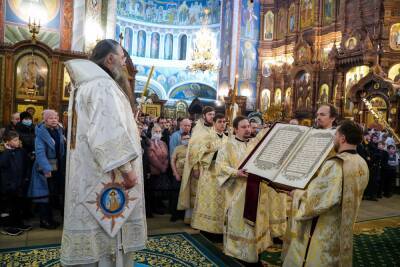 Рождественское богослужение прошло в нижегородском кафедральном соборе