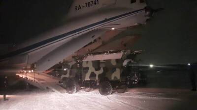 В Ивановской области российские военнослужащие и техника ВДВ готовятся к вылету в Казахстан