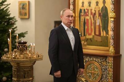 В Кремле опровергли «покачивания» Путина во время богослужения в храме
