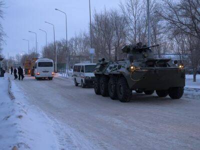 Российские военные прибыли в Казахстан