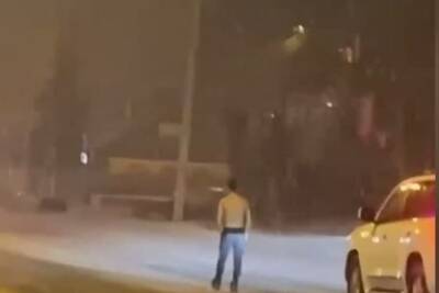 Полуголый окровавленный мужчина ходил по центру Читы вечером 7 января