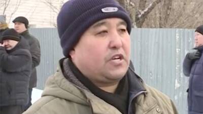 Отец погибшего в Казахстане гвардейца призвал бунтовщиков угомониться