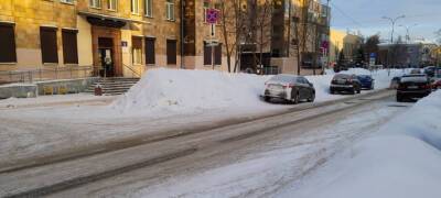 Власти Петрозаводска проверили, как почищены дороги к поликлиникам (ФОТО)
