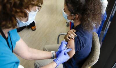 В Бразилии вакцинацию от коронавируса включили в календарь детских прививок