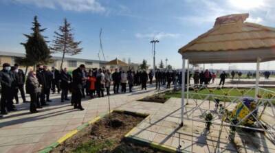 Годовщина катастрофы самолета МАУ: в Иране открыли Аллею памяти жертв