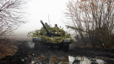Бойцы НМ ЛНР обнаружили бронетехнику ВСУ в районе поселка Новотошковское