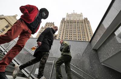 Армянским и белорусским дипломатам в Москве угрожают неизвестные