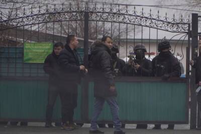 Силовики в Алма-Ате стреляли под ноги российскому журналисту