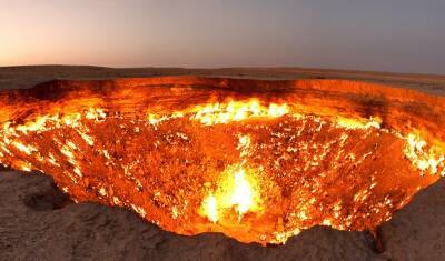 Президент Туркменистана приказал потушить газовый кратер «Врата ада»